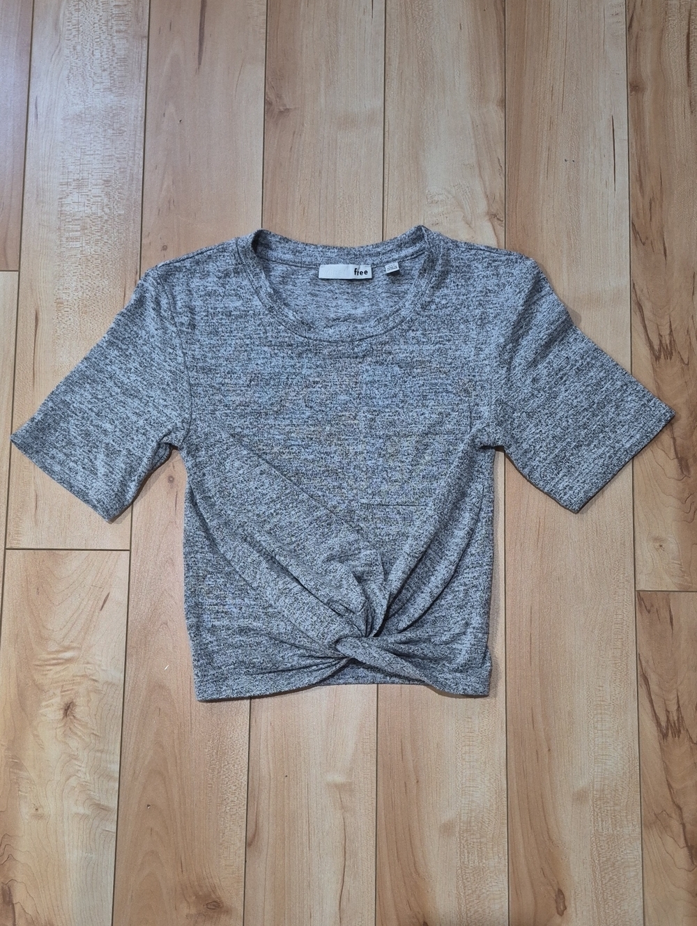 Wilfred Free Women's Size XXS Gray Knit Twist-Front Crop Tee
